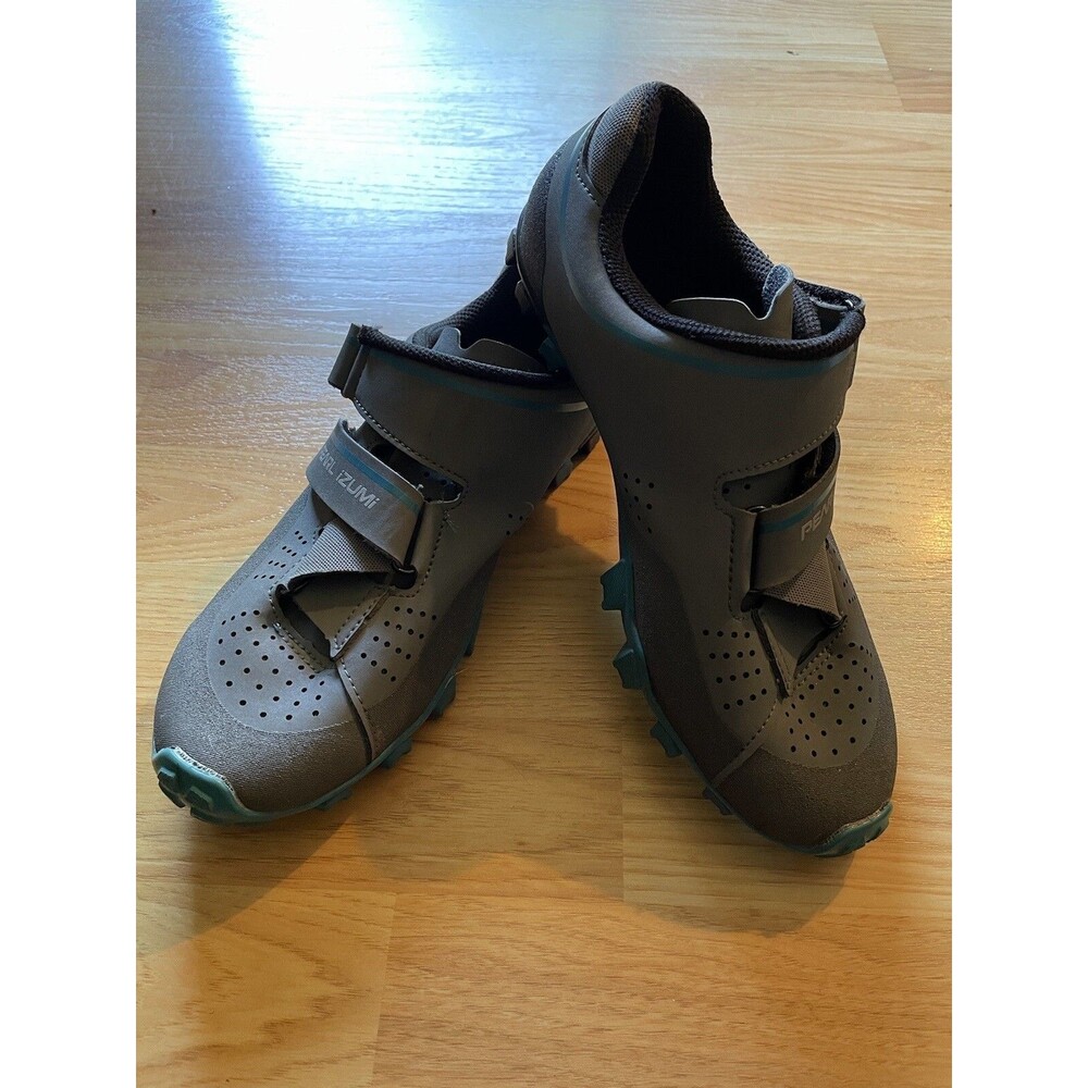 PEARL IZUMI WOMENS CLIPLESS US 9.5 MOUNTAIN W X-ALP DIVIDE BLACK SMOKED PEARL